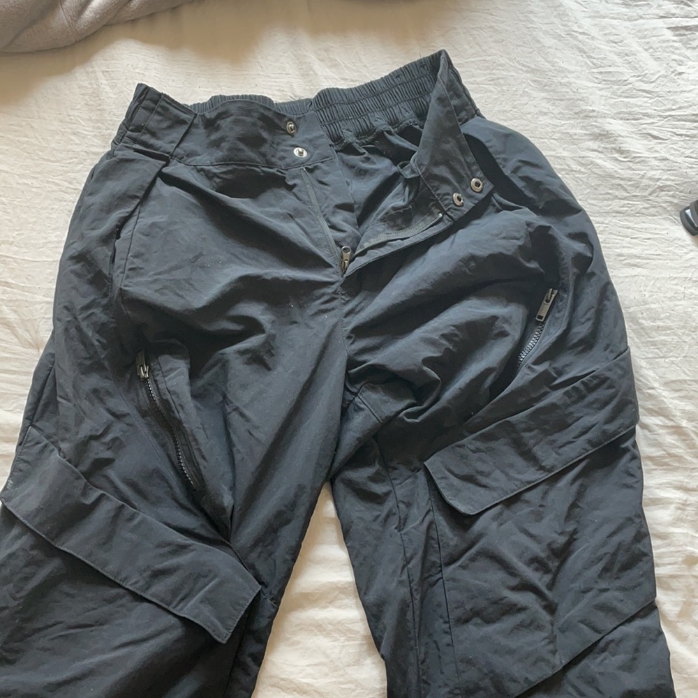 JORDAN women’s!! Flight cargo pants! Size S!